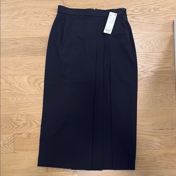 Uniqlo Black Pencil Skirt - Picture 1 of 2